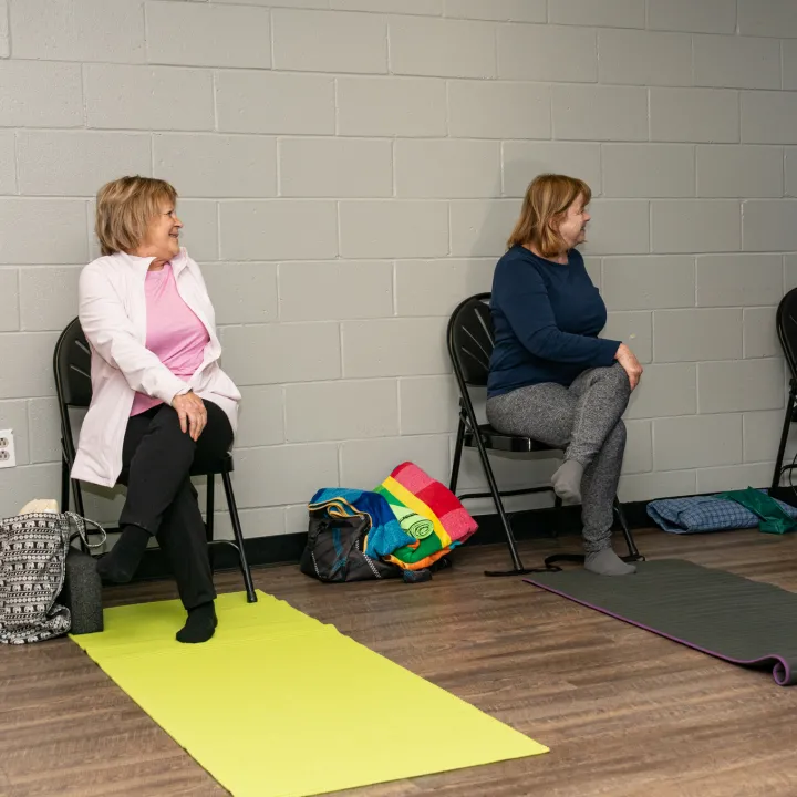 Yoga sur chaise