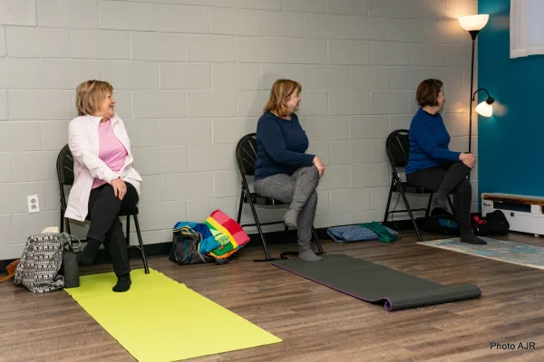 Yoga sur chaise